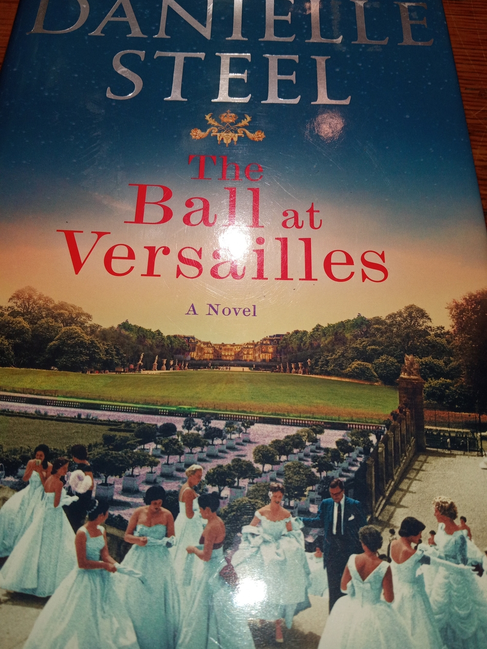 Danielle Steel — The Ball at Versailles (Blue Cover)
